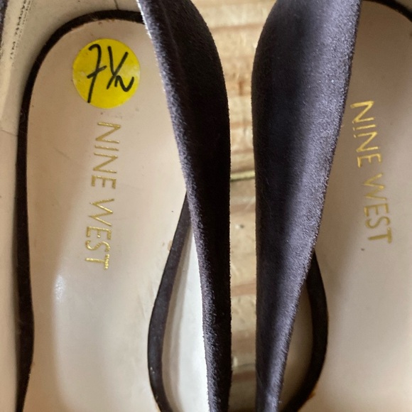 Nine West pump - Picture 4 of 6
